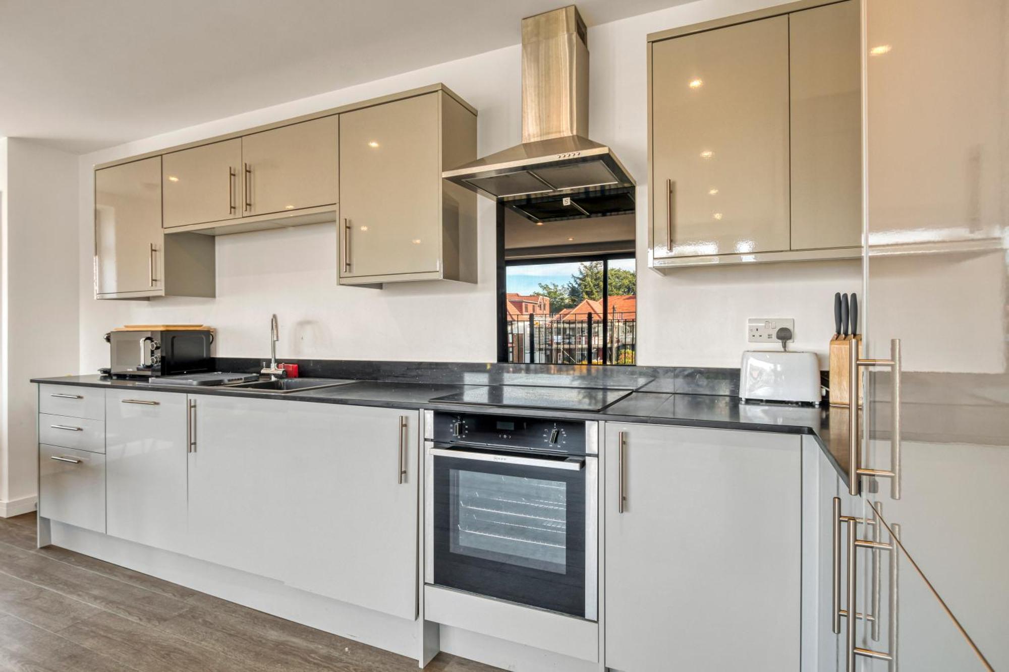דירות לונדון Modern Penthouse In Wembley מראה חיצוני תמונה